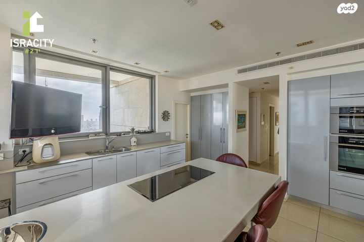 דירה, הרי הגלעד, בורסה, רמת גן