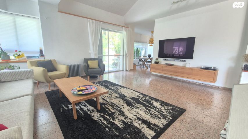 בית פרטי/ קוטג', אורנית