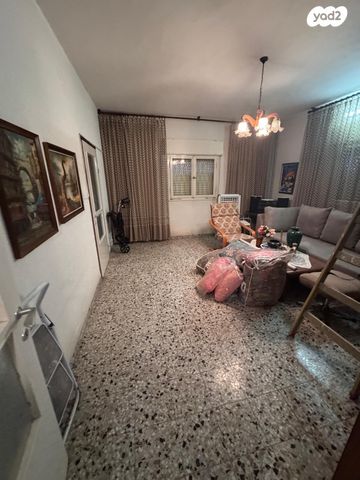 דירת גן, קרית ים