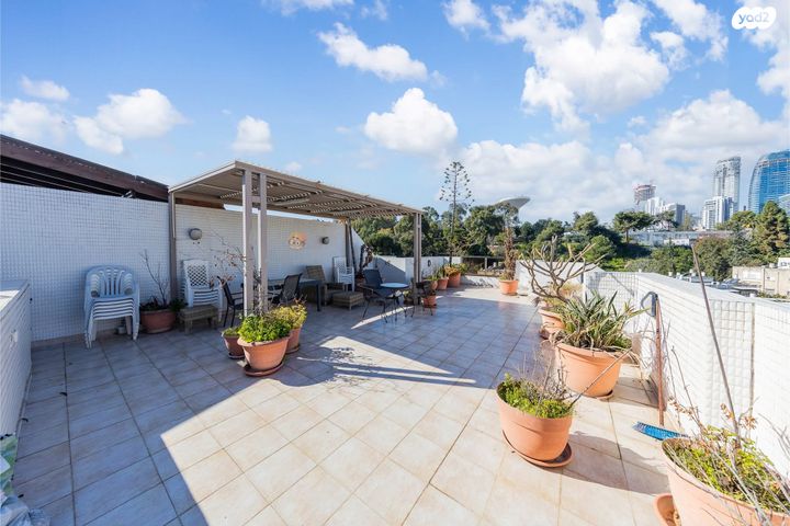 גג/ פנטהאוז, המעגל, שכונת חשמונאים, מרכז העיר א, רמת גן