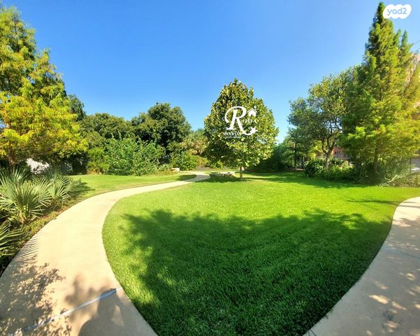 בית פרטי/ קוטג', סביון