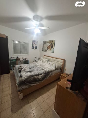 דירה, אריה בן אליעזר, נווה יהושע, ערמונים, רמת גן