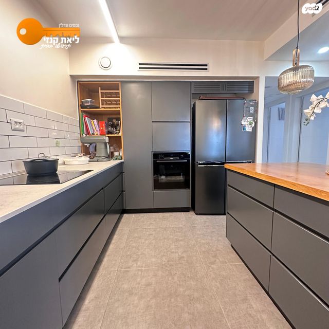 גג/ פנטהאוז, משה ברזני, הבנים, קרית גת