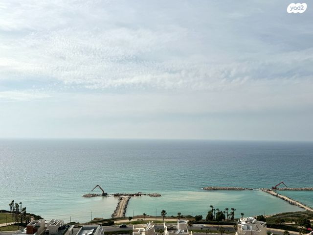 דירה, פייר קניג 11, נוף הטיילת, נתניה