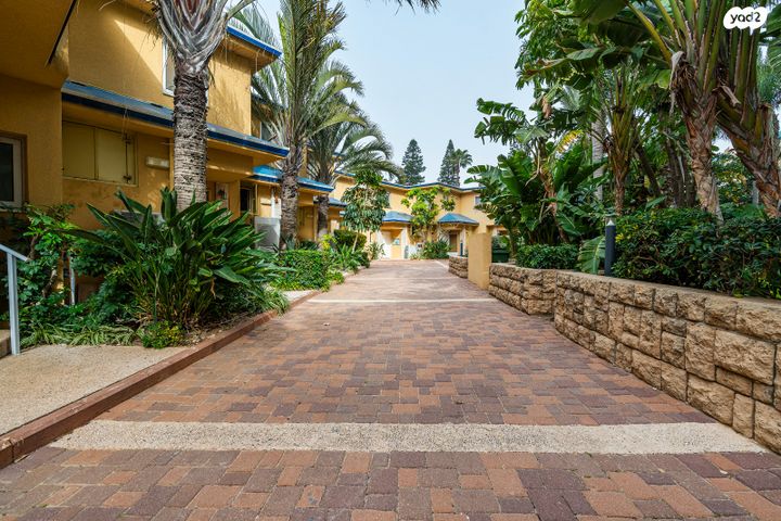 שדרות מנחם בגין 1