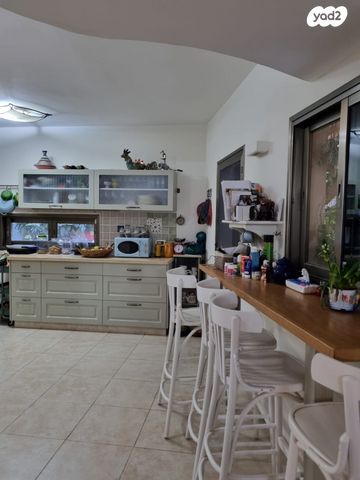 בית פרטי/ קוטג', אורנית, אורנית