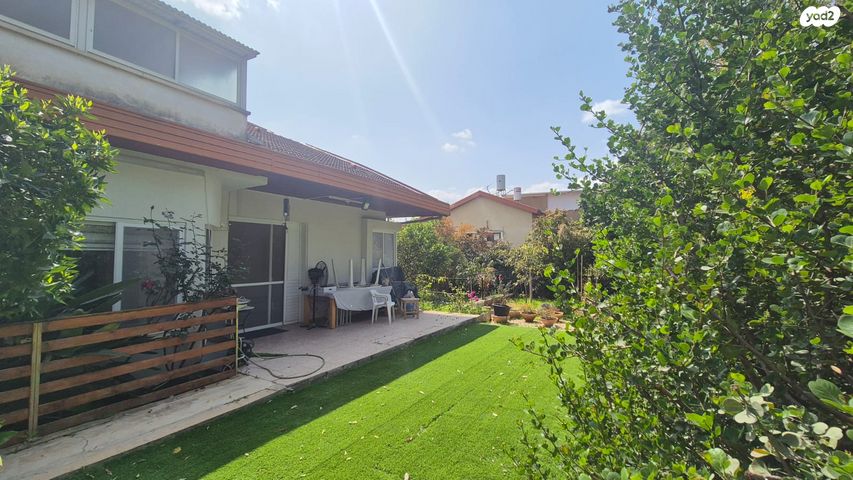 בית פרטי/ קוטג', אורנית