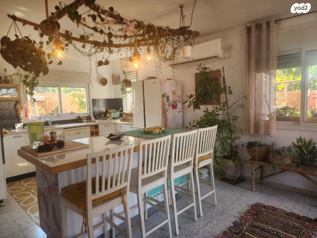 בית פרטי/ קוטג', כפר ורדים