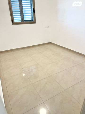 דירה, פייר קניג 11, נוף הטיילת, נתניה