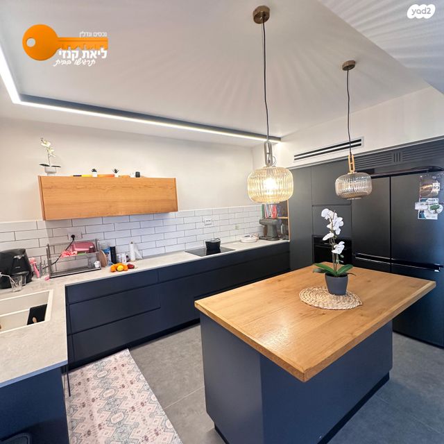 גג/ פנטהאוז, משה ברזני, הבנים, קרית גת