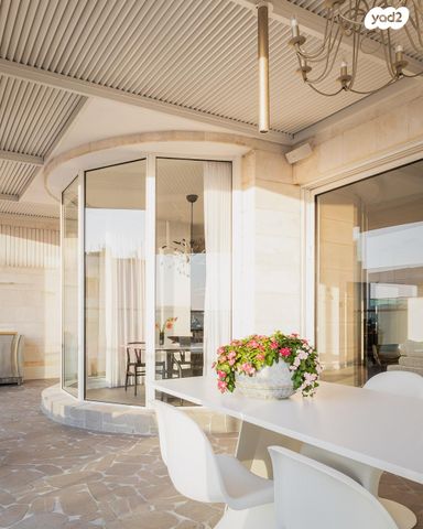 גג/ פנטהאוז, דניאל סמבורסקי, אזורי חן, גימל החדשה, תל אביב יפו