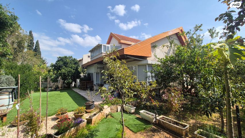 בית פרטי/ קוטג', אורנית