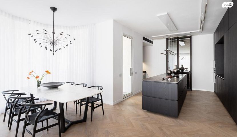 גג/ פנטהאוז, דניאל סמבורסקי, אזורי חן, גימל החדשה, תל אביב יפו