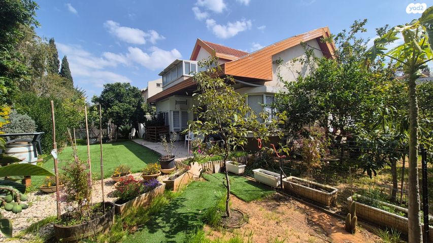 בית פרטי/ קוטג', אורנית