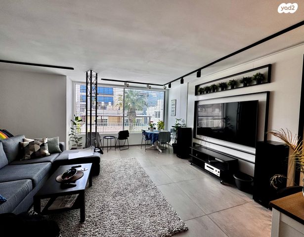 דירה, שמעון התרסי 11, הצפון הישן - צפון, תל אביב יפו