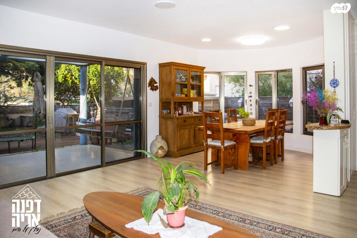 בית פרטי/ קוטג', הצוקים, עין הים, חדרה