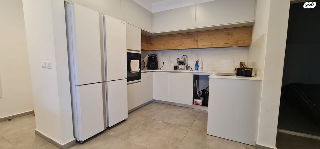 גג/ פנטהאוז, יוסף אהרונוביץ', שיכון ותיקים, חולון