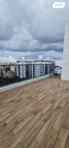 גג/ פנטהאוז, יוסף אהרונוביץ', שיכון ותיקים, חולון