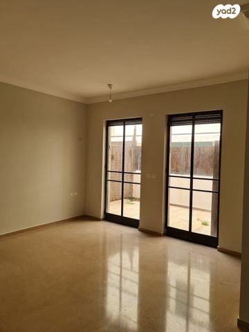 דירת גן, נווה צדק, תל אביב יפו