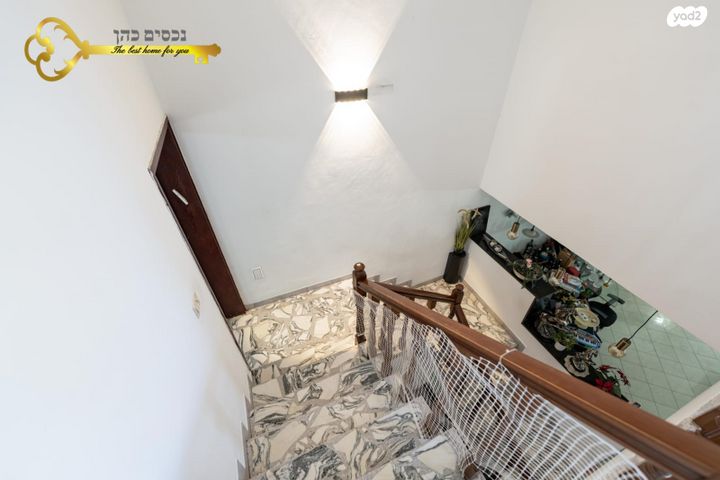 בית פרטי/ קוטג', ישעיהו, נאות יהודית ונווה ארזים, חולון