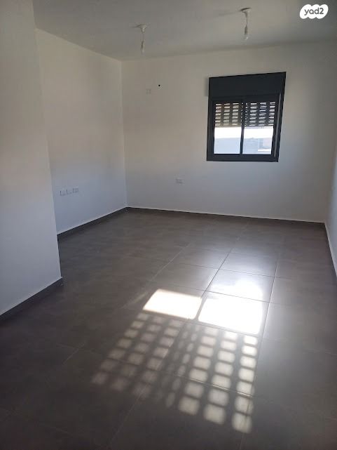 דו משפחתי, מעלה אפרים