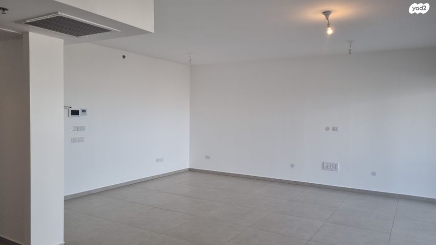 דירה, יצחק שמיר 5, רמת הדר, גבעת שמואל