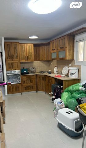 דו משפחתי, נורית 29, קרית שמונה