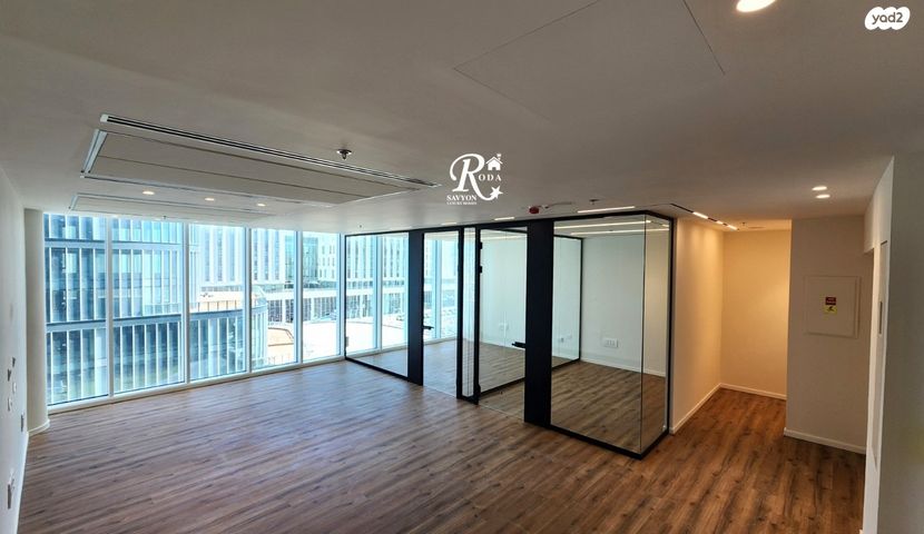 משרדים, קרית אונו