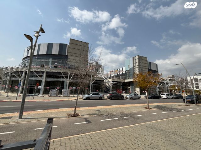 חנויות/ שטח מסחרי, יער ירושלים, נופים, מודיעין מכבים רעות