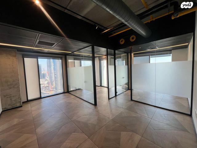 משרדים, דרך מנחם בגין 156, תל אביב יפו