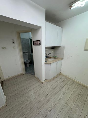 משרדים, כפר סבא