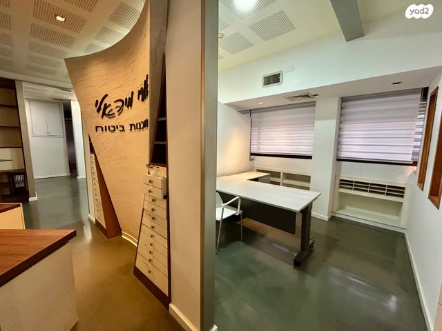 משרדים, שדרות ההסתדרות 32, צומת הקריות, חוף שמן, חיפה