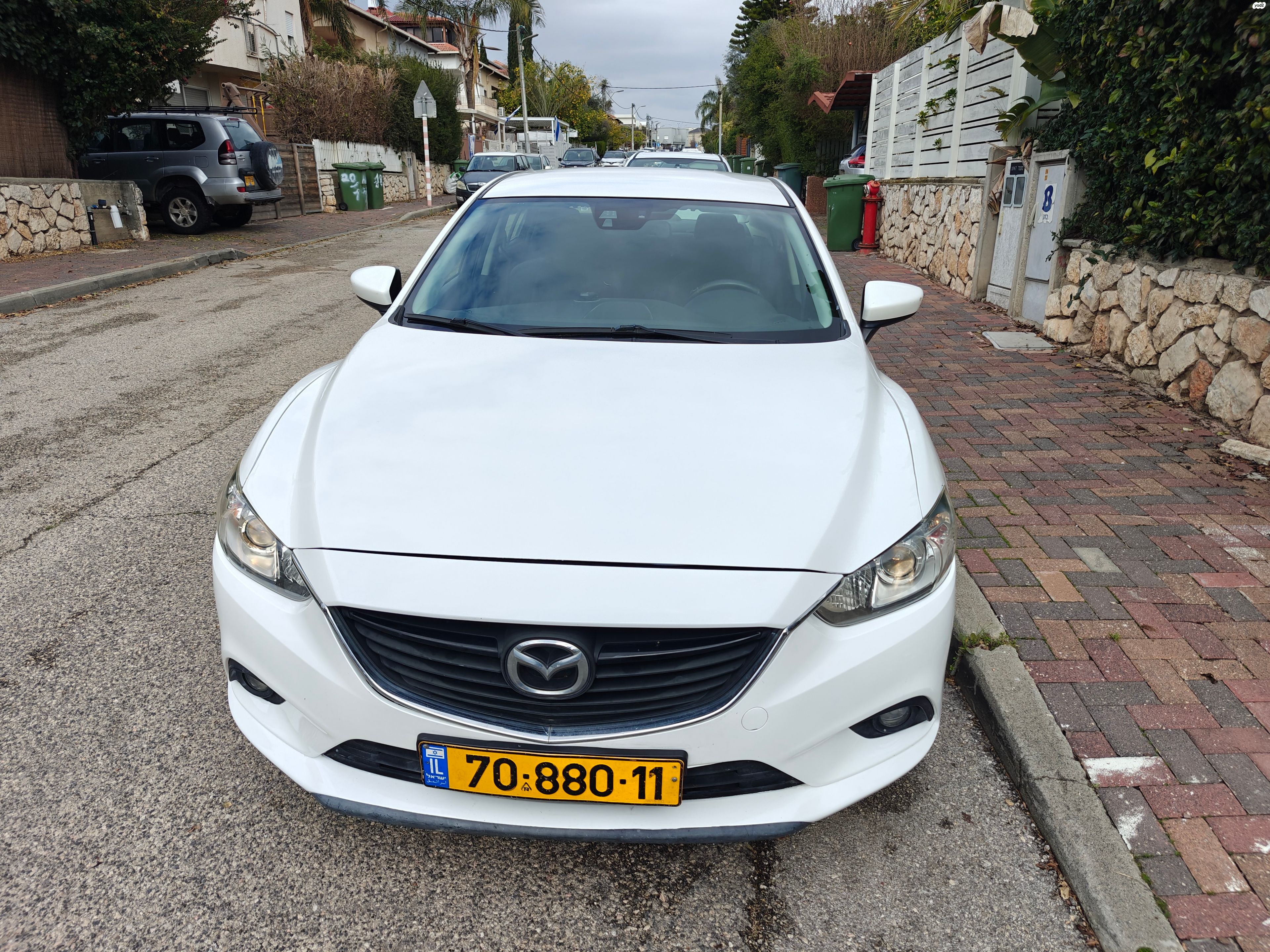 מודעת רכב מאזדה 6