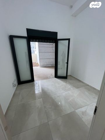 דירת גן, יצחק שמיר 1, נתיבות