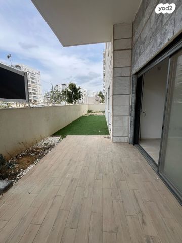 דירת גן, יצחק שמיר 1, נתיבות