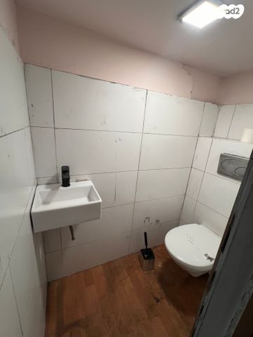 חנויות/ שטח מסחרי, רבי פנחס, צפון יפו, המושבה האמריקאית-גרמנית, תל אביב יפו