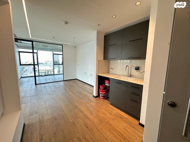 משרדים, רעננה