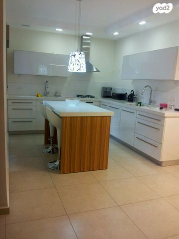 דירה, העצמאות 56, כפר גנים ב, פתח תקווה