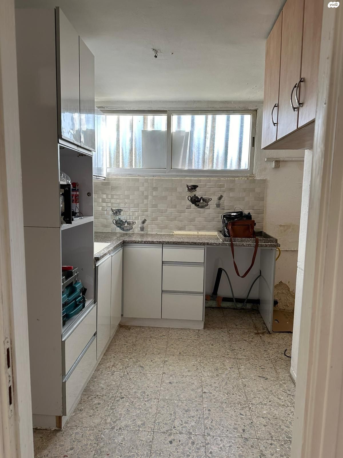 שדרות זלמן שניאור 20