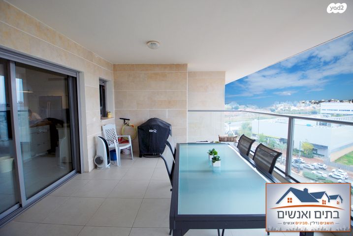 דירה, אהוד מנור, יפה נוף, כפר יונה