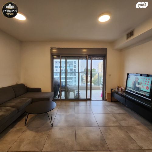 דירה, שרת, שז"ר / דקר, טירת כרמל