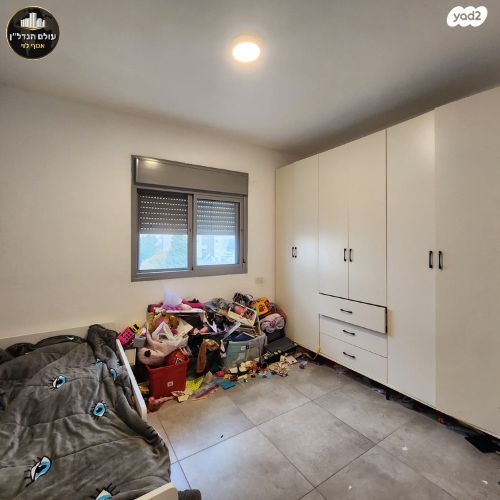 דירה, שרת, שז"ר / דקר, טירת כרמל