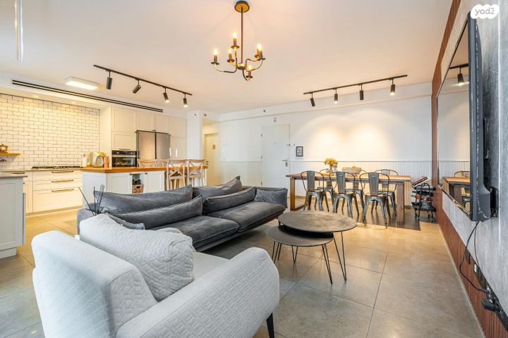 דירה, הר שלמה 1, היובל, אור עקיבא