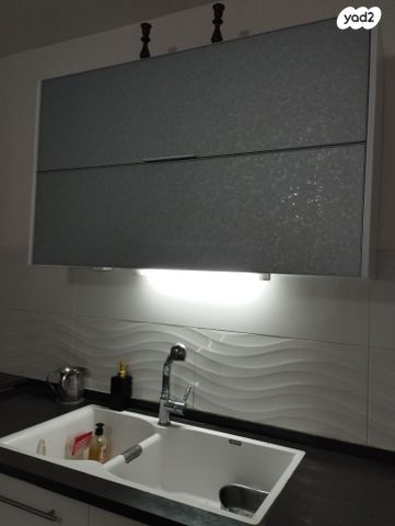 דירה, הרצליה