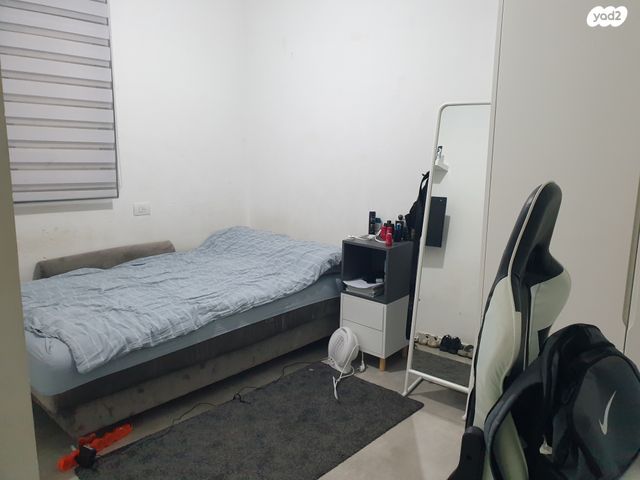 דירת גן, חרוזים, רמת גן