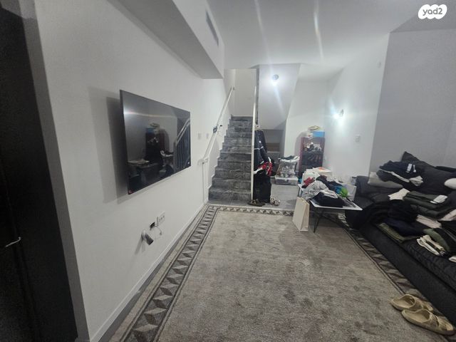 דירת גן, אסירי ציון, קרית שלום, תל אביב יפו