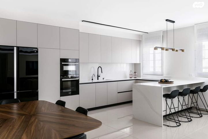 גג/ פנטהאוז, טירת כרמל