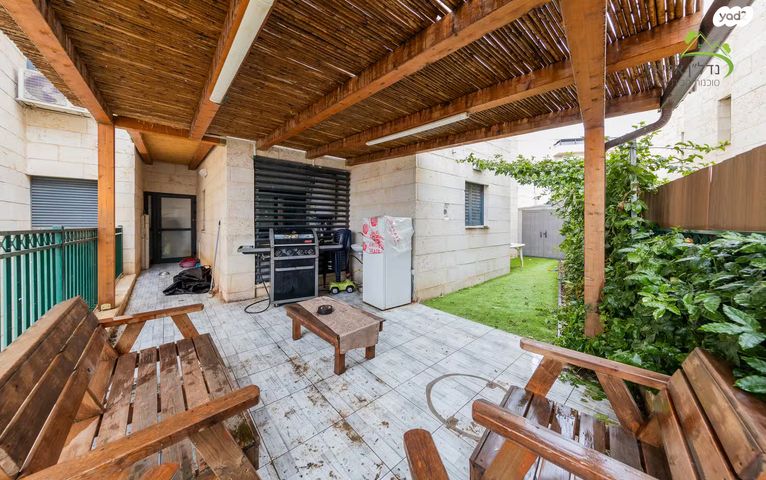 דירת גן, הערבה 57, רובע ג', אריאל