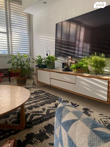 דירה, הנדיב, מרכז, הרצליה