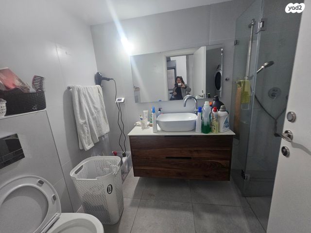 דירת גן, אסירי ציון, קרית שלום, תל אביב יפו